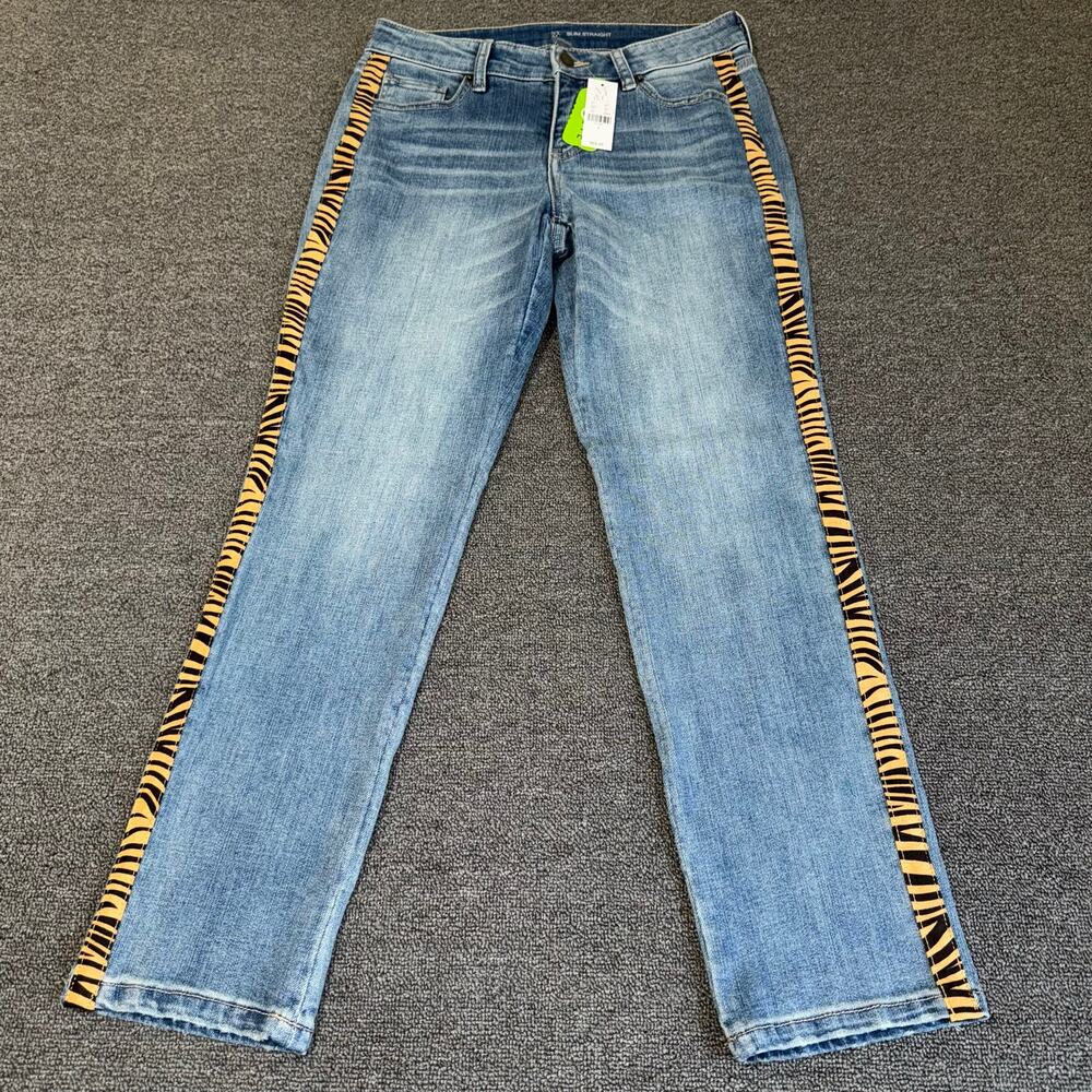 NWT New York & Company Slim Straight Tiger Jeans Women's Size 4 Blue Medium Wash